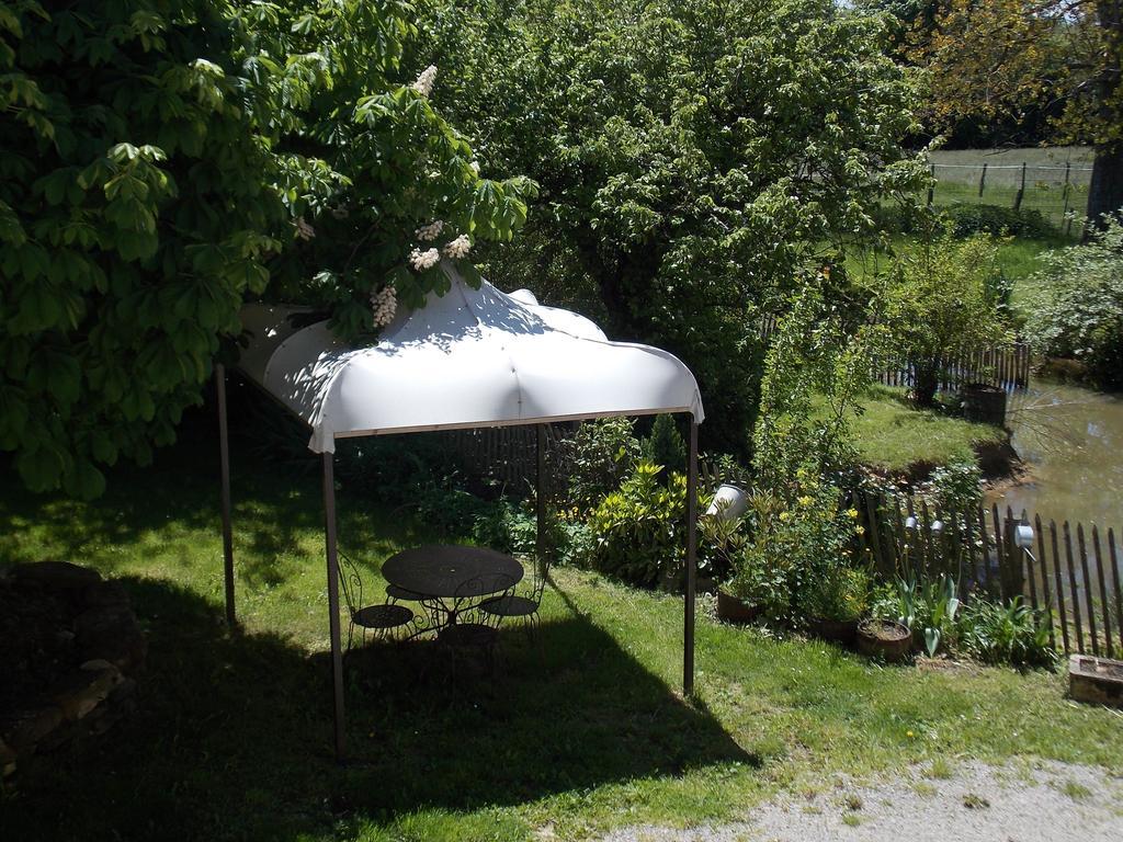 A La Mare Du Vieux Chene Bed & Breakfast Bellegarde-Poussieu Eksteriør bilde