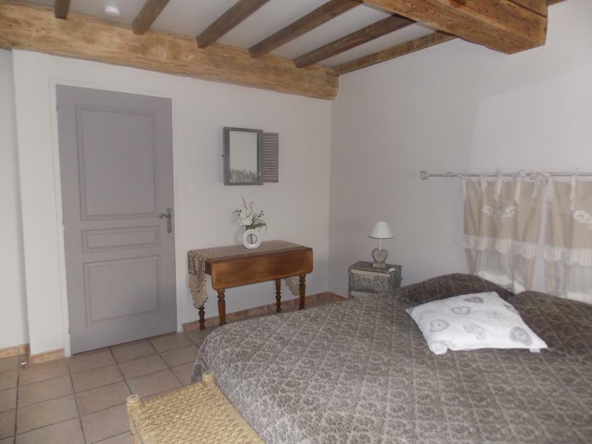 A La Mare Du Vieux Chene Bed & Breakfast Bellegarde-Poussieu Eksteriør bilde