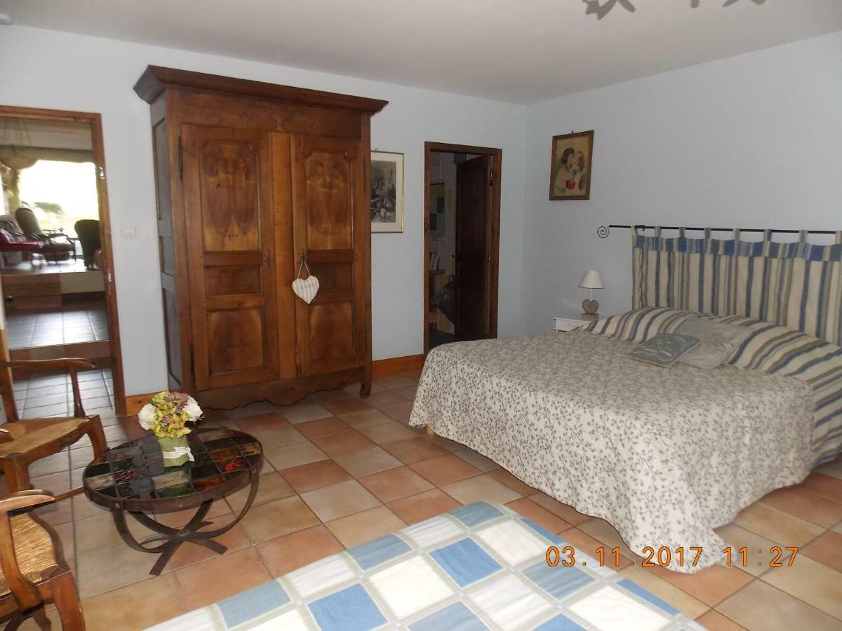 A La Mare Du Vieux Chene Bed & Breakfast Bellegarde-Poussieu Eksteriør bilde